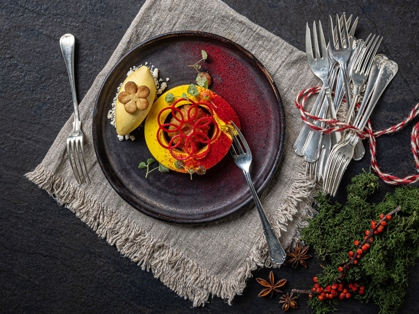En julig tallrik med saffransglass