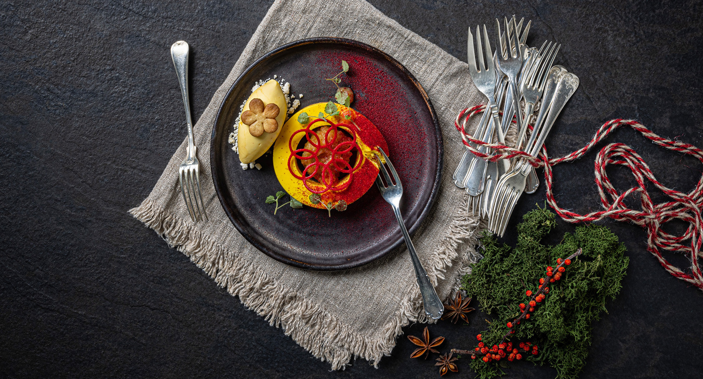 En julig tallrik med saffransglass